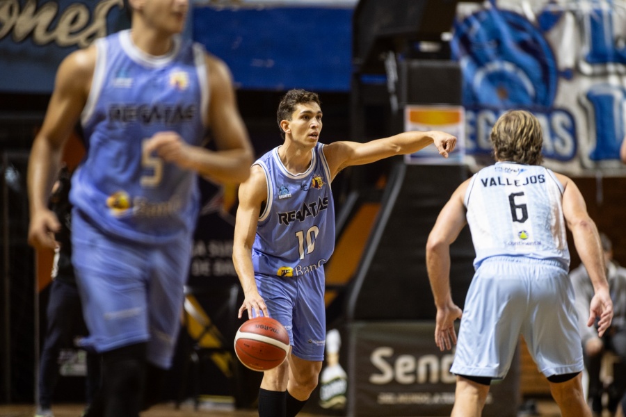 REGATAS NO PUDO CON SAN JOSÉ PERO IGUAL SE METIÓ EN CUARTOS DE FINAL