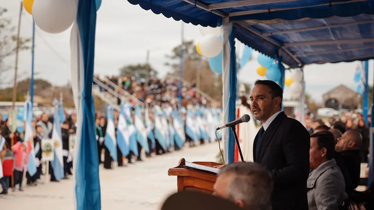MERCEDES: JUAN PABLO VALDÉS ANUNCIÓ QUE LA PROVINCIA FINALIZARÁ MÁS DE 50 VIVIENDAS PARALIZADAS
